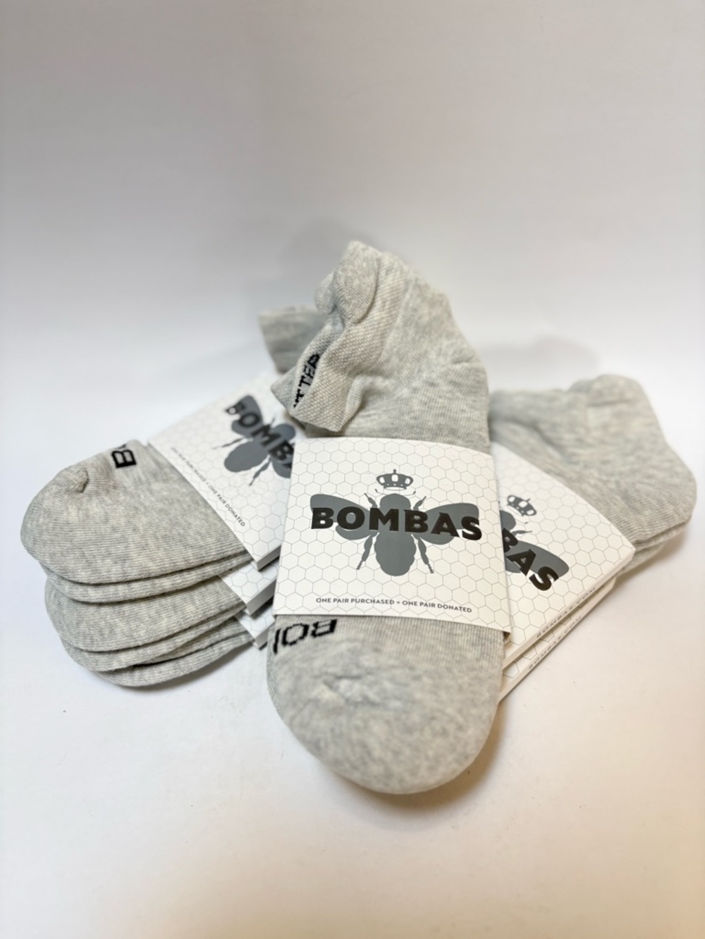 Bombas | NWT 6x Pairs of Gray Low-Cut Midweight Athletic Ankle Socks - Large
